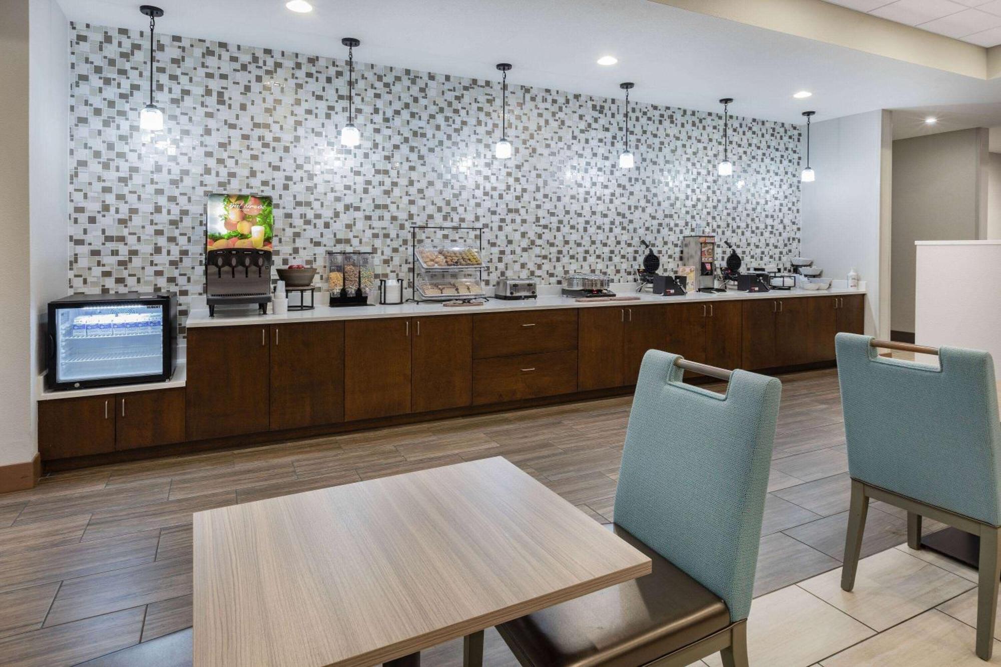 La Quinta Inn & Suites By Wyndham Jackson-Cape Girardeau Luaran gambar