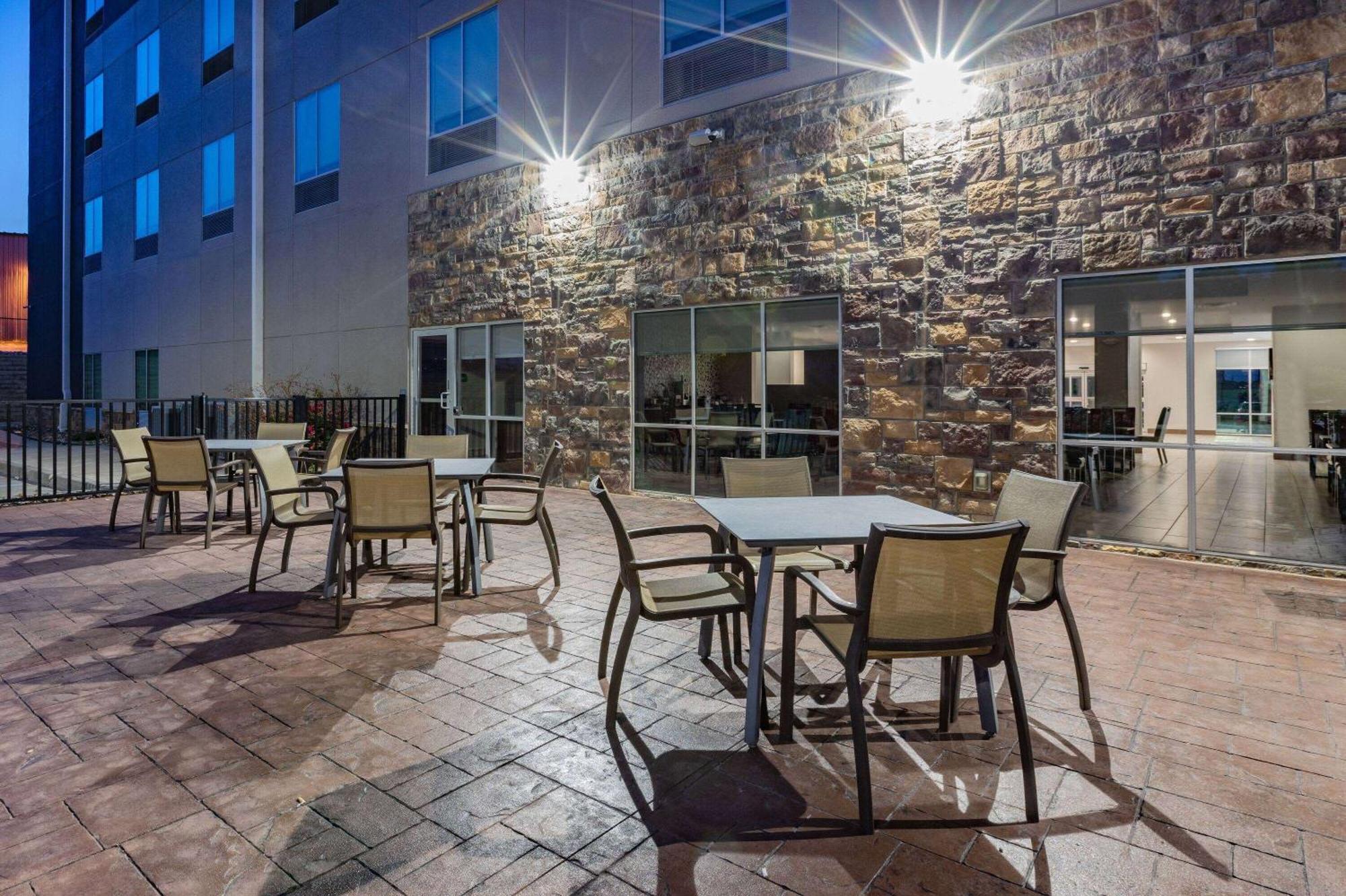 La Quinta Inn & Suites By Wyndham Jackson-Cape Girardeau Luaran gambar